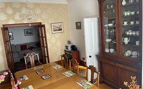 Brackfield House Super King Bed ,Single Free Parking Wifi
